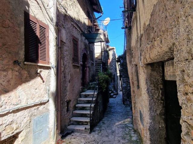 Appartamento in vendita a Montorio Romano RM