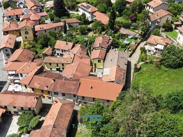 Appartamento in vendita a Monvalle VA