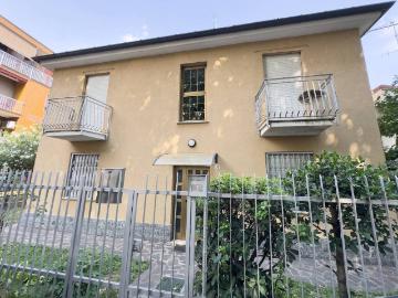 Appartamento in vendita a Monza MB