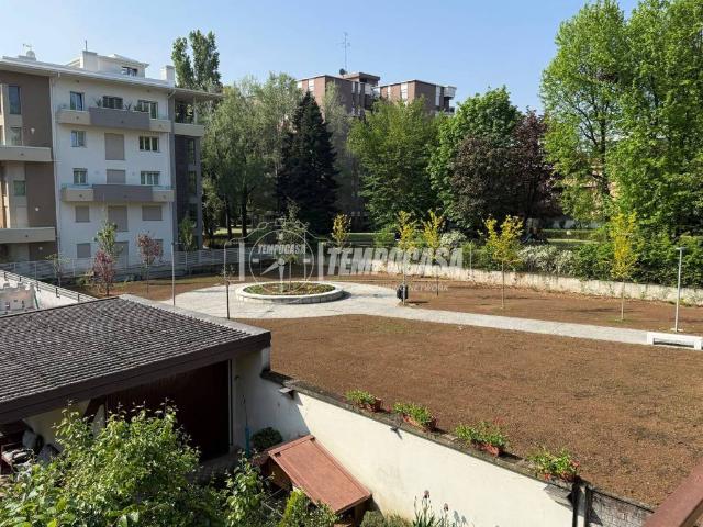 Appartamento in vendita a Monza MB