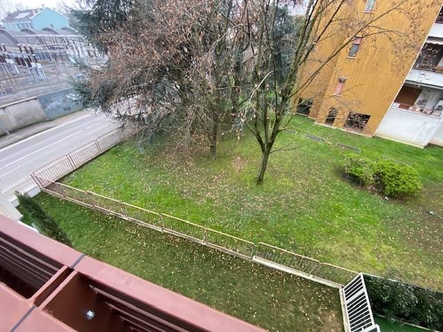 Appartamento in vendita a Monza MB