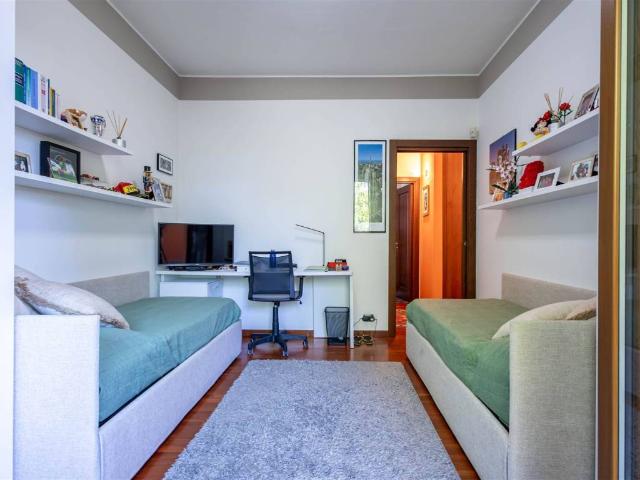 Appartamento in vendita a Monza MB