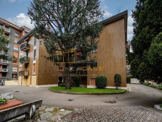 Appartamento in vendita a Monza MB