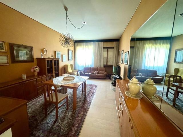 Appartamento in vendita a Monza MB