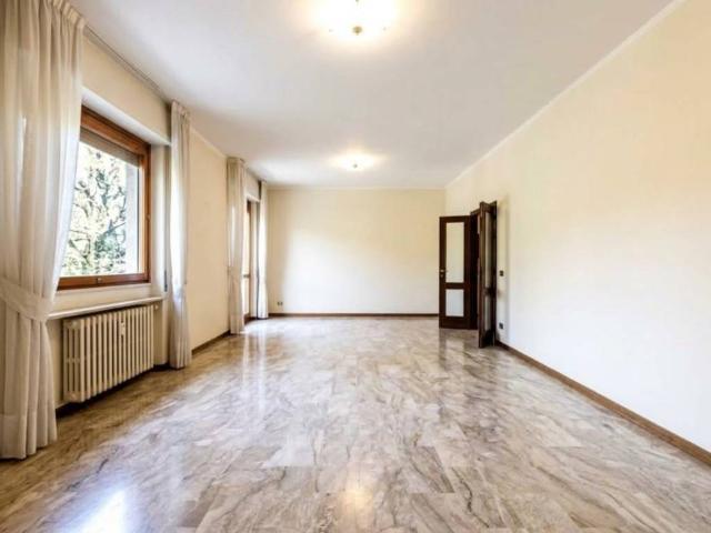 Appartamento in vendita a Monza MB