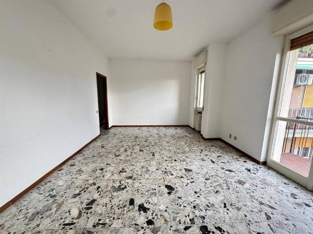 Appartamento in vendita a Monza MB