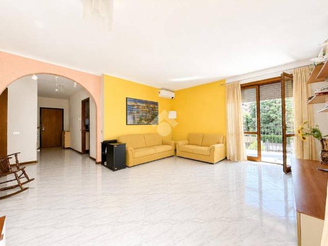 Appartamento in vendita a Monza MB