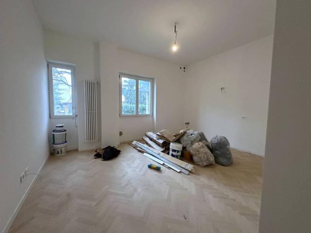 Appartamento in vendita a Monza MB