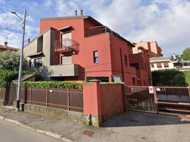 Appartamento in vendita a Monza MB