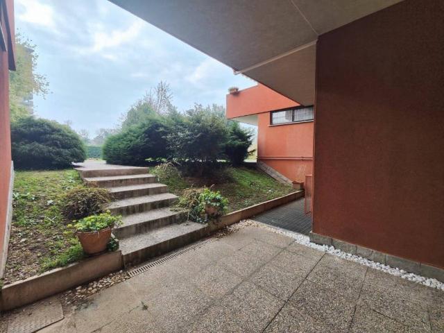 Appartamento in vendita a Monza MB
