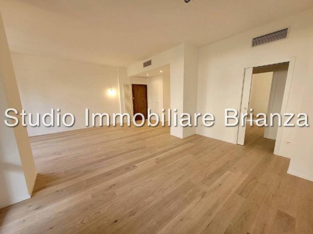 Appartamento in vendita a Monza MB