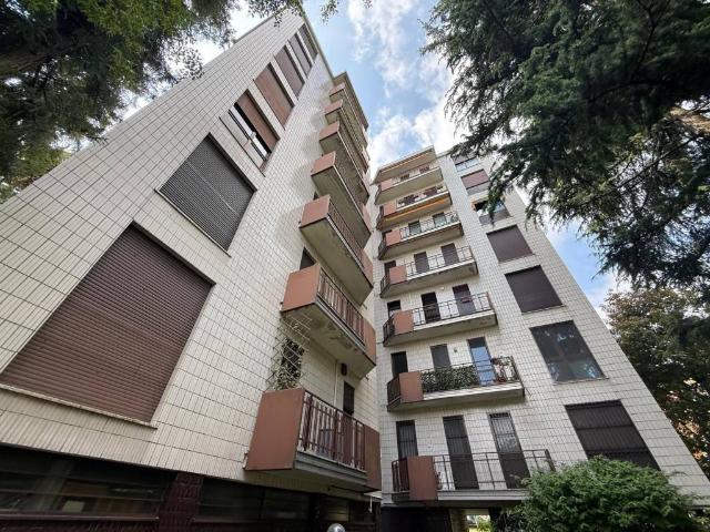 Appartamento in vendita a Monza MB