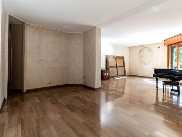 Appartamento in vendita a Monza MB