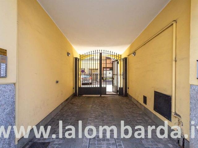 Appartamento in vendita a Monza MB