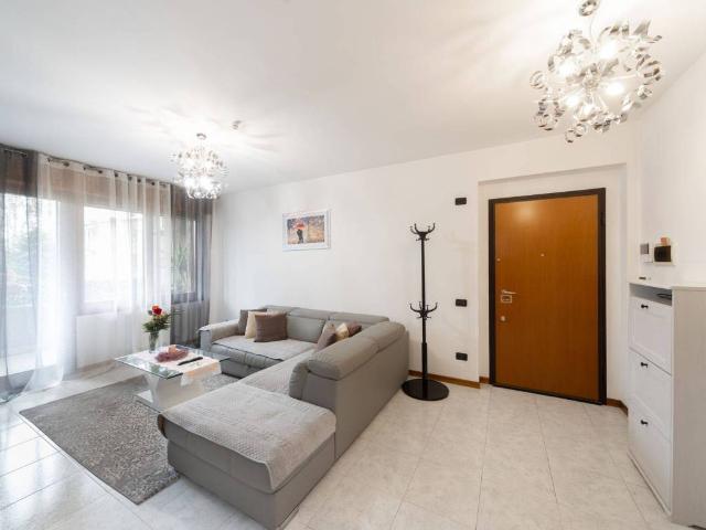 Appartamento in vendita a Monza MB