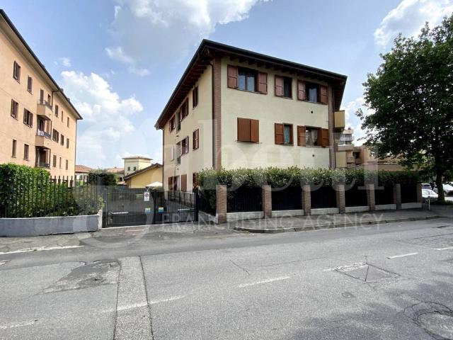 Appartamento in vendita a Monza MB