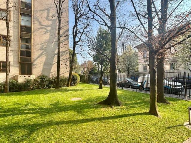 Appartamento in vendita a Monza MB