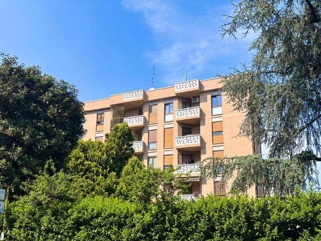 Appartamento in vendita a Monza MB