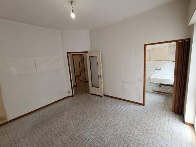 Appartamento in vendita a Monza MB