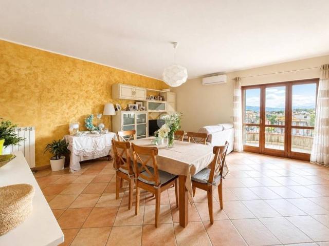 Appartamento in vendita a Morro d'Oro TE