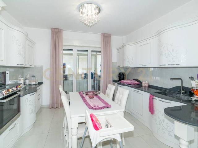 Appartamento in vendita a Motta Sant'Anastasia CT