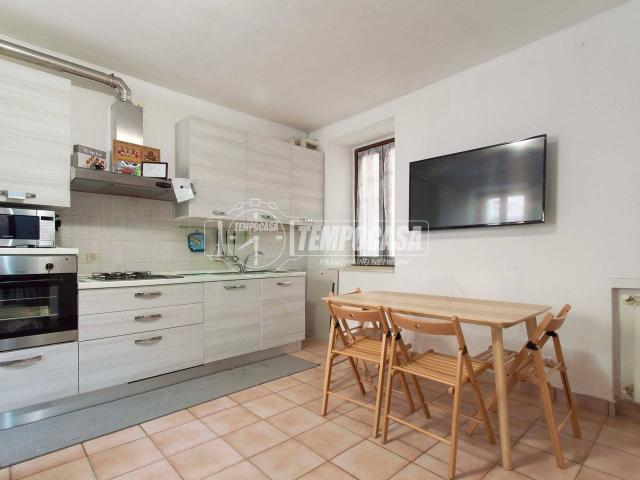 Appartamento in vendita a Mozzate