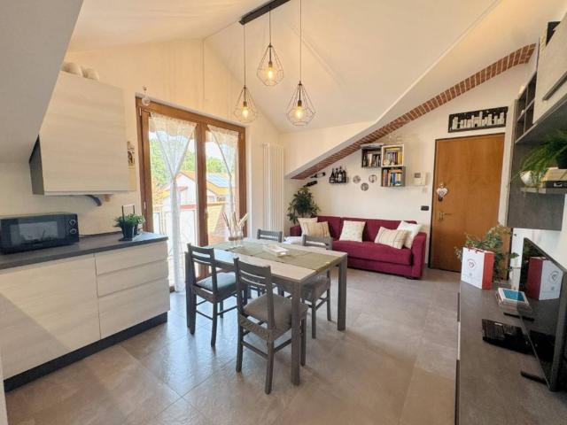 Appartamento in vendita a Mozzate CO