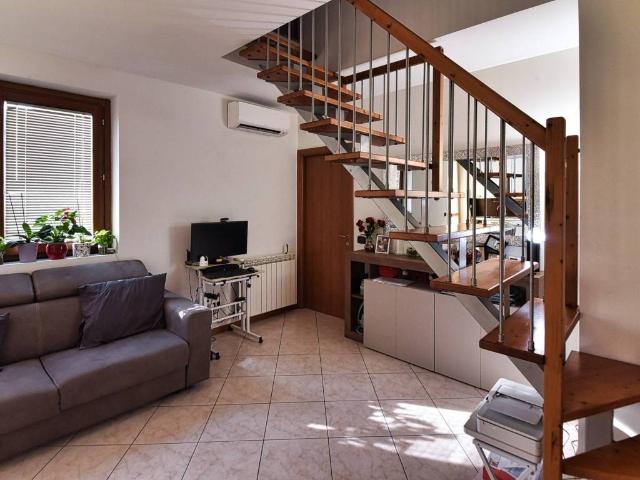Appartamento in vendita a Mozzate CO