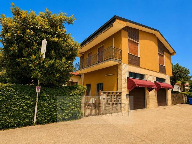 Appartamento in vendita a Mozzate CO