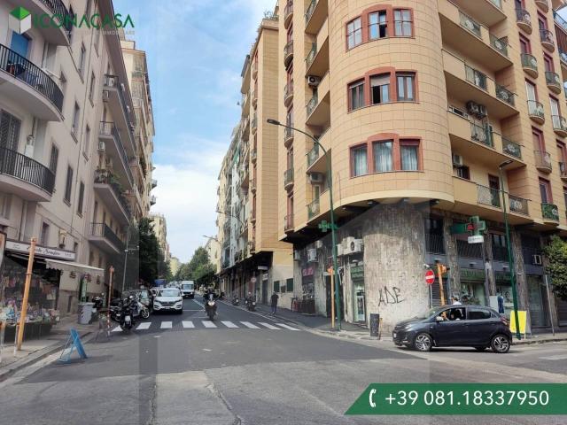Appartamento in vendita a Napoli