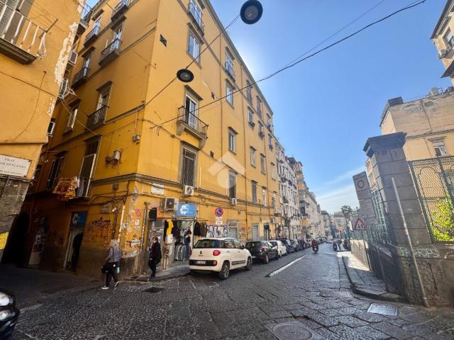 Appartamento in vendita a Napoli