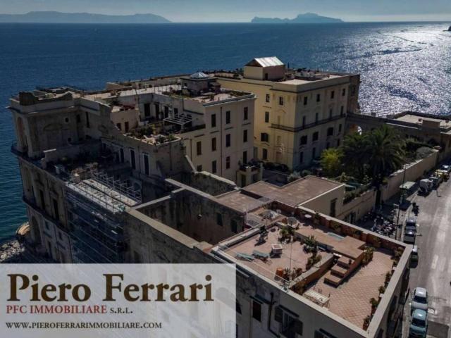 Appartamento in vendita a Napoli