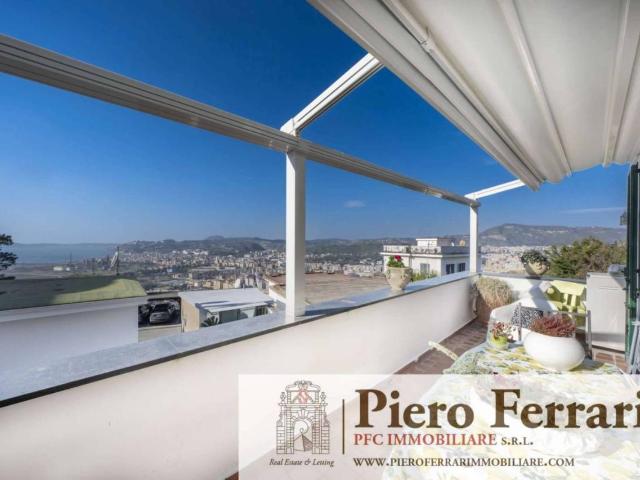 Appartamento in vendita a Napoli