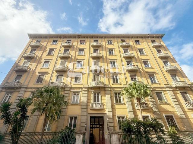 Appartamento in vendita a Napoli