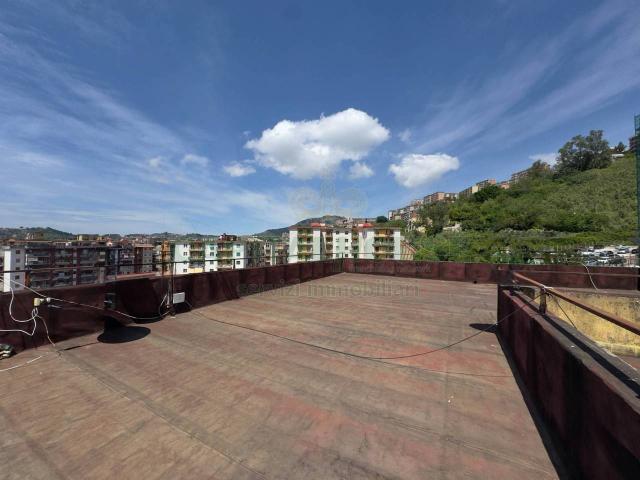 Casa indipendente in vendita a Napoli