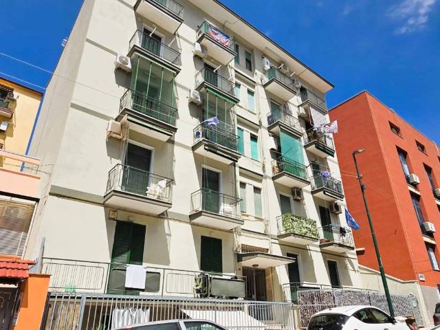 Appartamento in vendita a Napoli NA