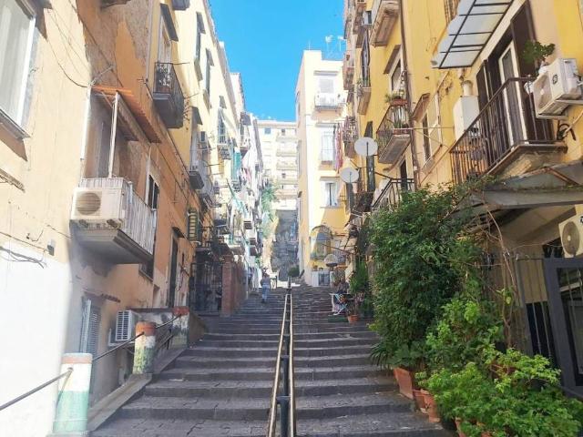 Appartamento in vendita a Napoli NA