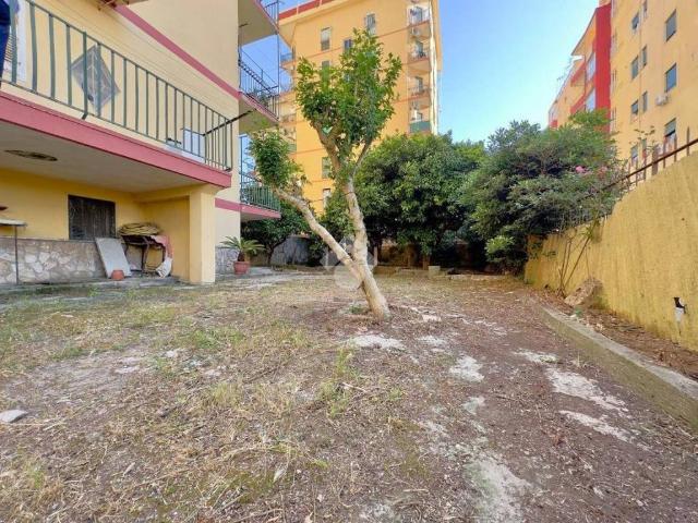 Appartamento in vendita a Napoli NA