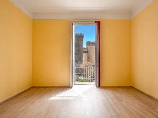 Appartamento in vendita a Napoli NA