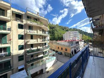 Appartamento in vendita a Napoli NA