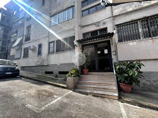 Appartamento in vendita a Napoli NA