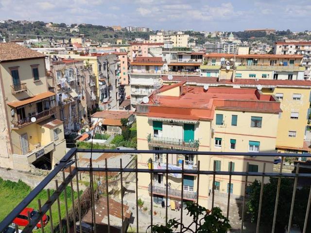 Appartamento in vendita a Napoli NA