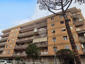Appartamento in vendita a Napoli NA
