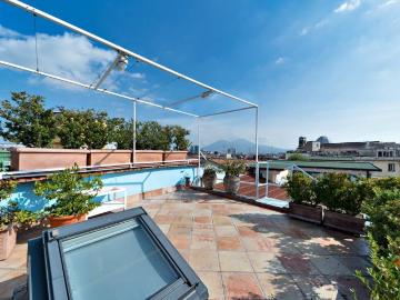 Appartamento in vendita a Napoli NA