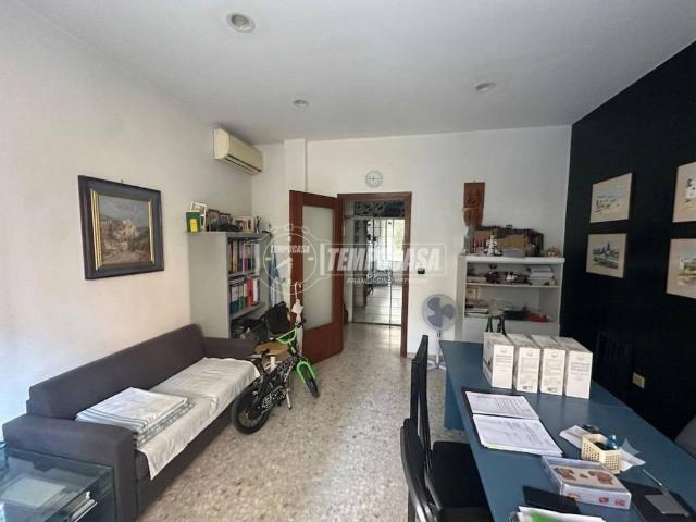 Appartamento in vendita a Napoli NA