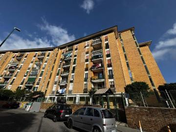 Appartamento in vendita a Napoli NA