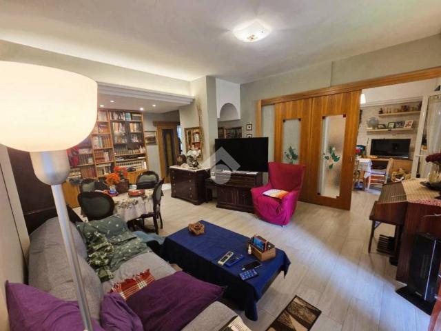 Appartamento in vendita a Napoli NA