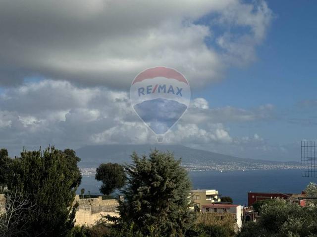 Appartamento in vendita a Napoli NA