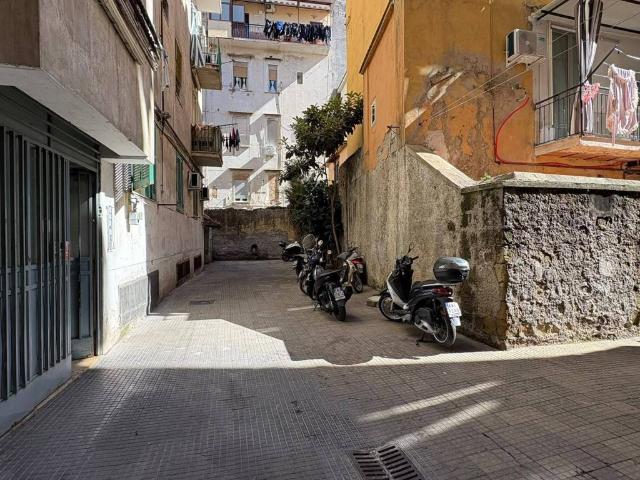 Appartamento in vendita a Napoli NA
