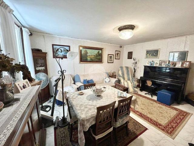 Appartamento in vendita a Napoli NA
